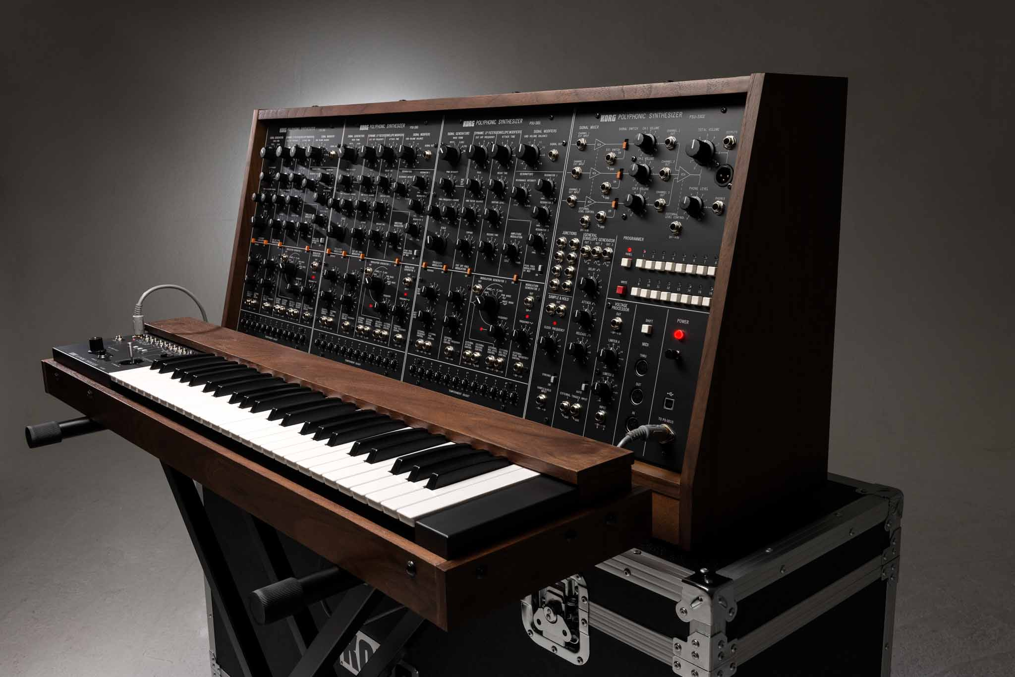 KORG_PS-3300_lifestyle1